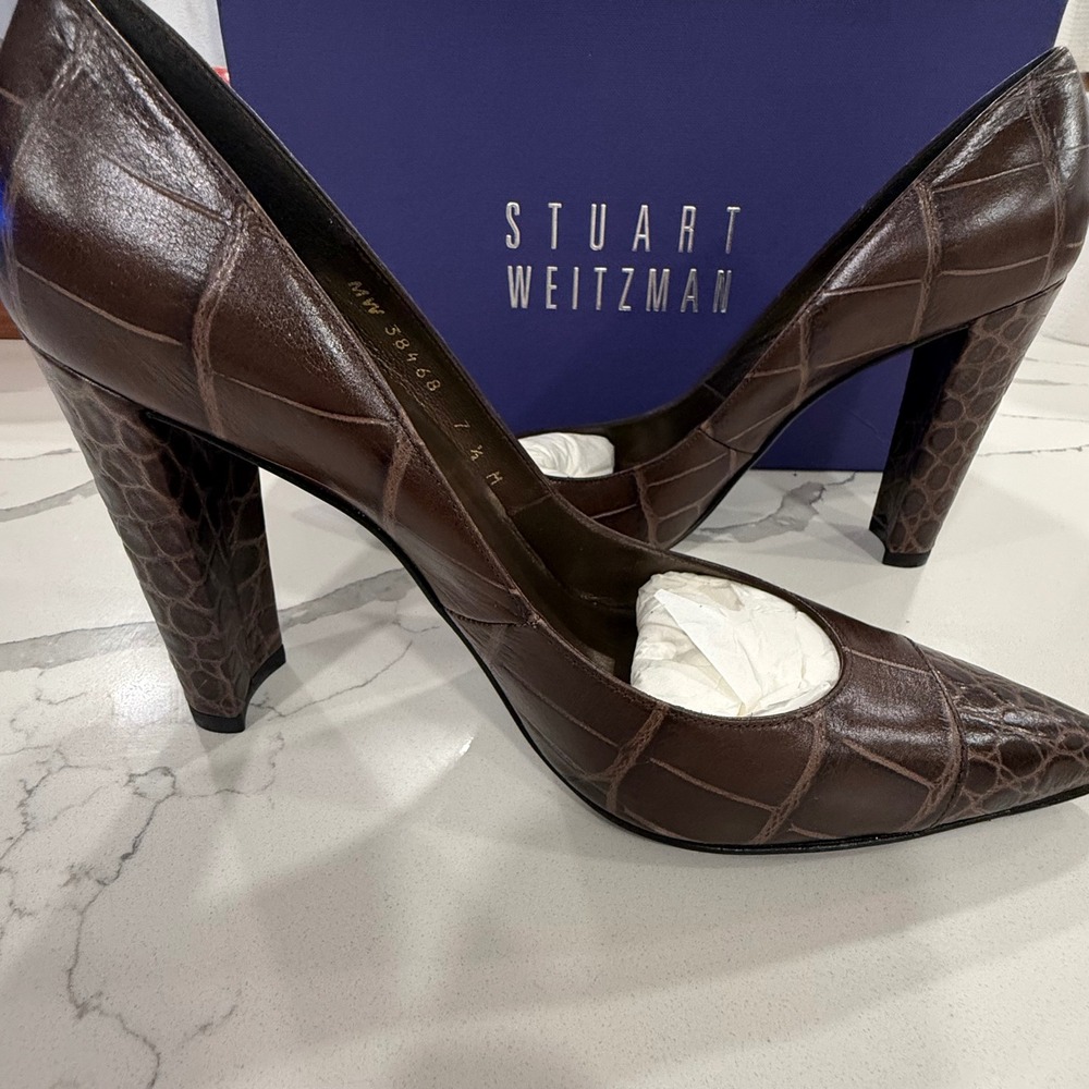Stuart Weitzman Sizeup Espresso Guinea Croco Leather Pumps 7.5 M Spain MW38468